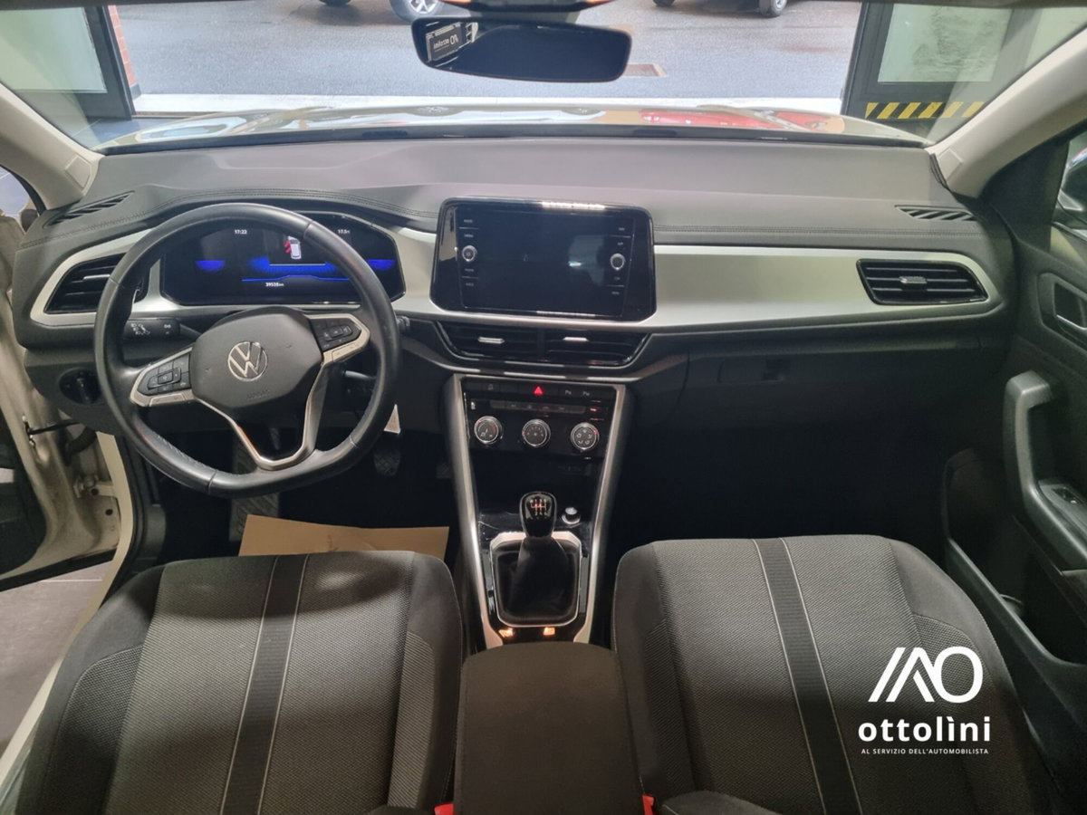Volkswagen T-Roc 1.0 TSI Life (7)