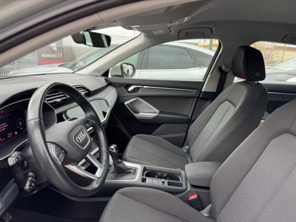 Audi Q3 Sportback 35 TDI quattro S tronic Business Plus (6)