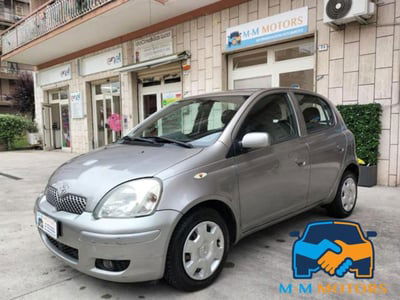 Toyota Yaris 16V cat 5 porte Sol usata