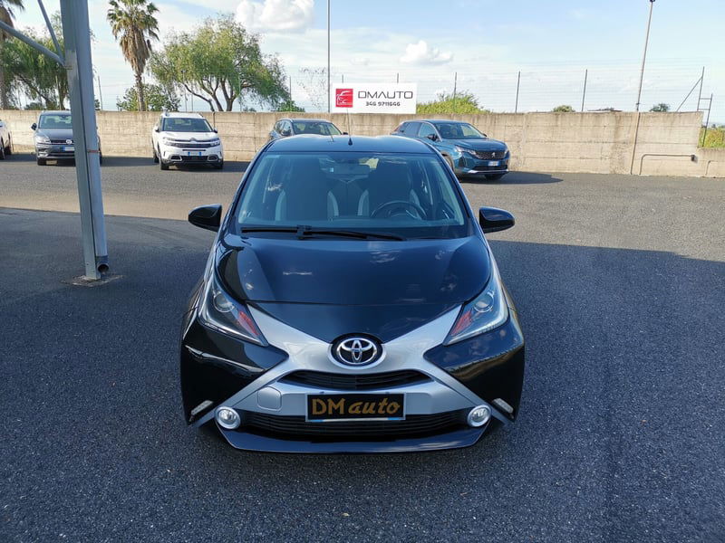 Toyota Aygo 1.0 VVT-i 69 CV 5 porte x-play