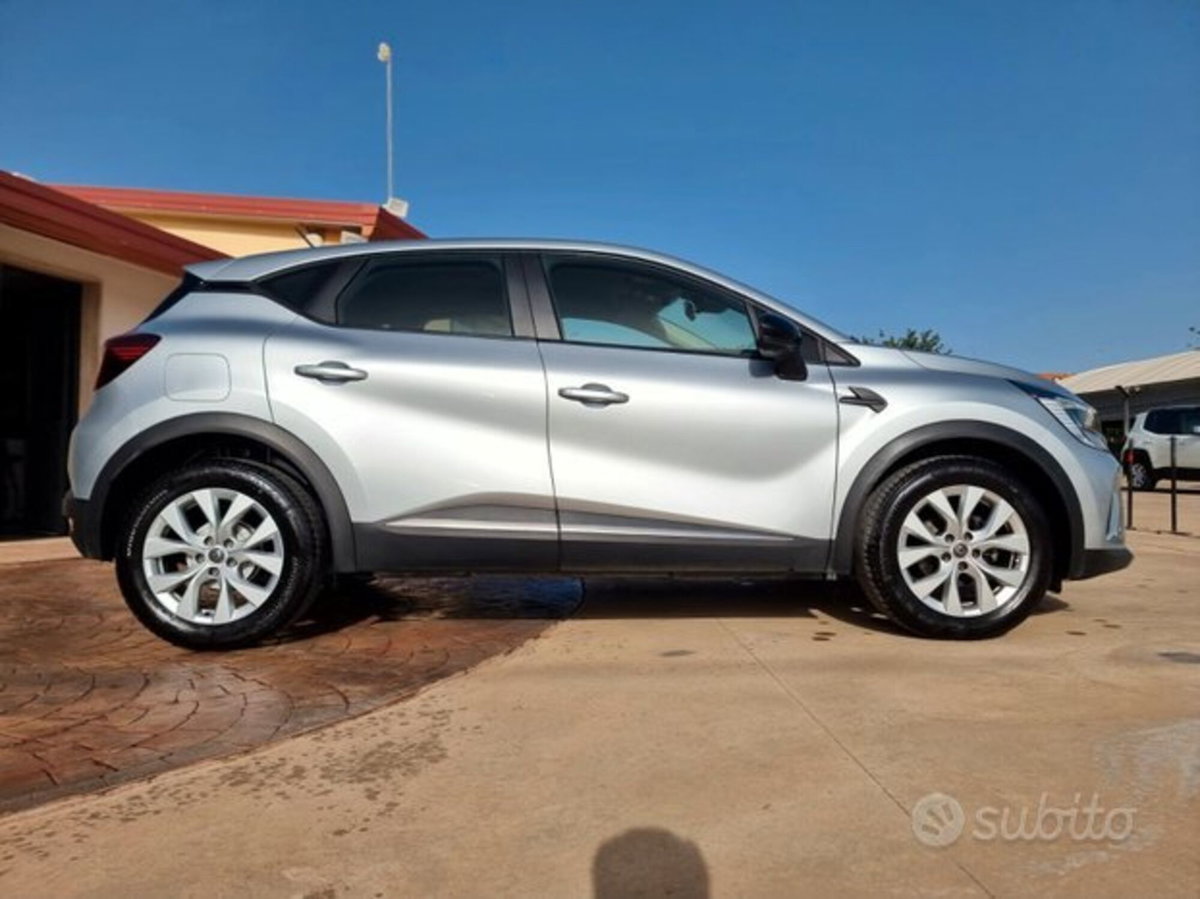 Renault Captur Blue dCi 95 CV Business (8)