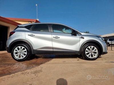 Renault Captur Blue dCi 95 CV Business (8)
