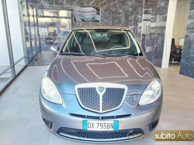 Lancia Ypsilon 1.2 New Oro usata