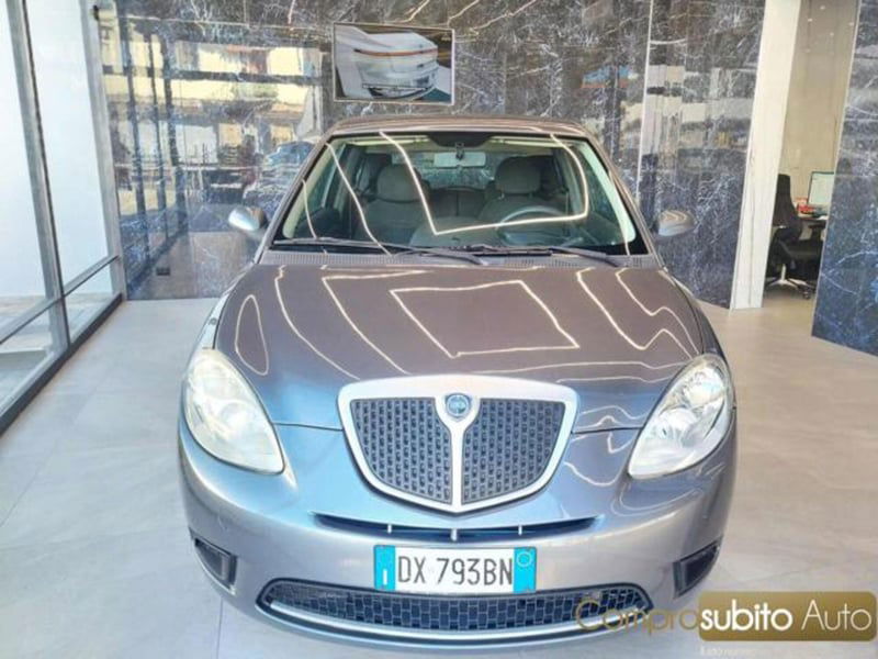 Lancia Ypsilon 1.2 New Oro