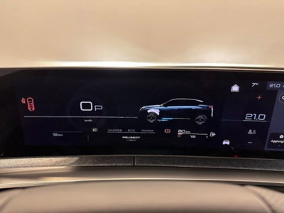 Peugeot 3008 1.2 hybrid GT Exclusive 145cv e-dcs6 (14)