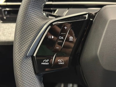 Peugeot 3008 1.2 hybrid GT Exclusive 145cv e-dcs6 (20)