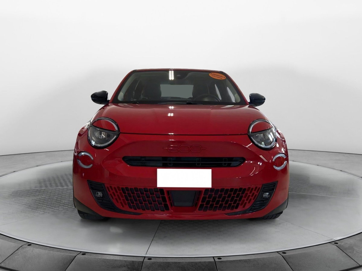 Fiat 600e 54kWh Red (2)