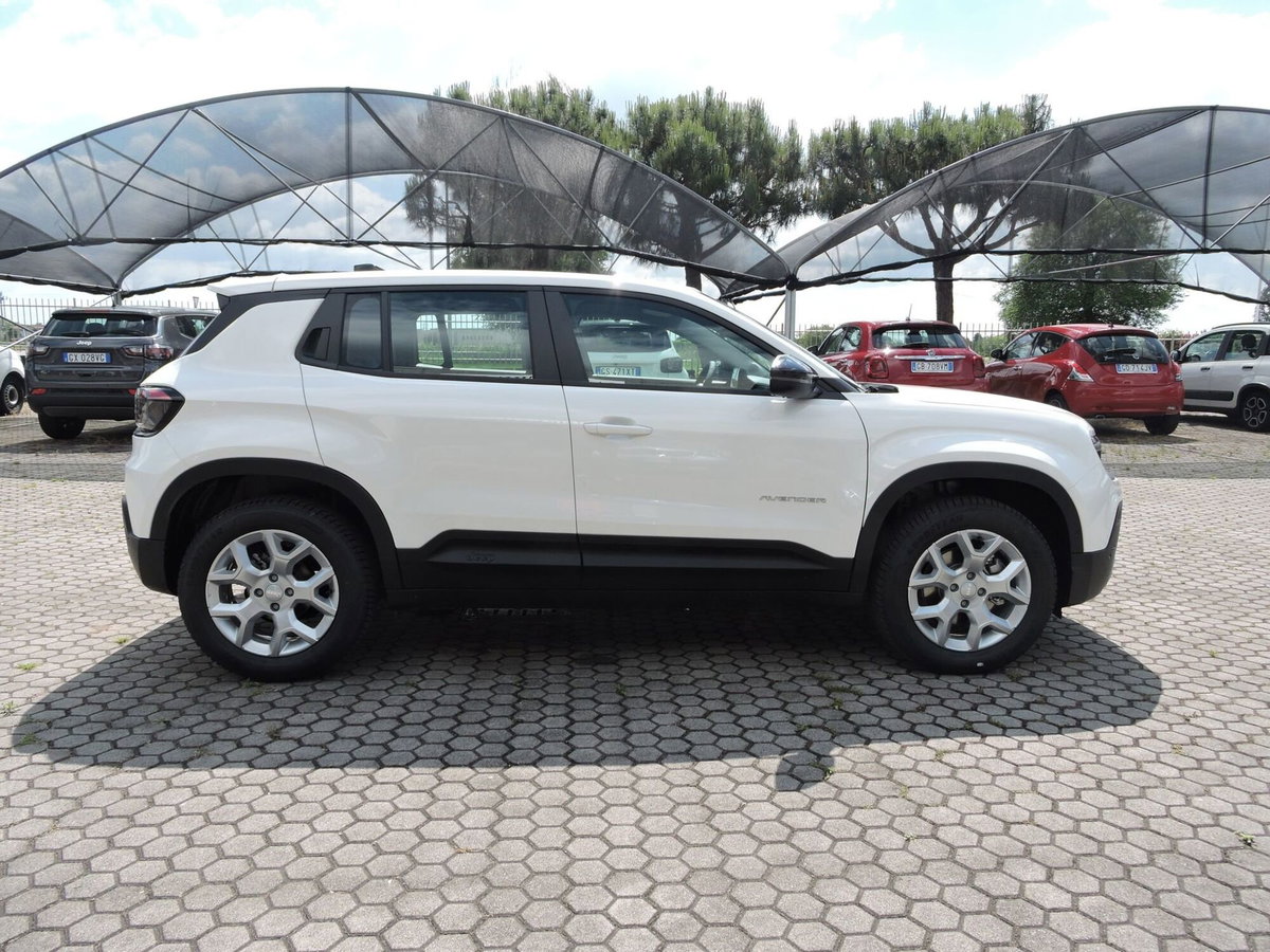 Jeep Avenger 1.2 turbo Altitude fwd 100cv (4)