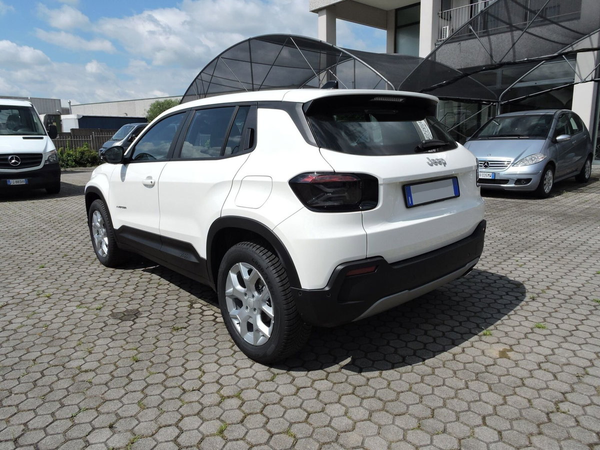 Jeep Avenger 1.2 turbo Altitude fwd 100cv (6)