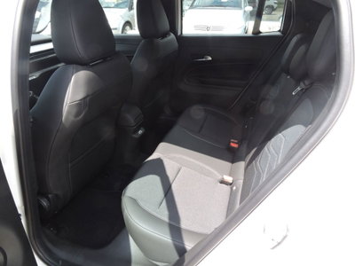 Jeep Avenger 1.2 turbo Altitude fwd 100cv (9)