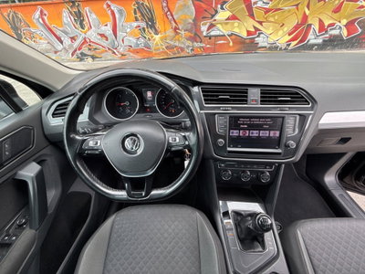 Volkswagen Tiguan 1.6 TDI SCR Business BlueMotion Technology (14)