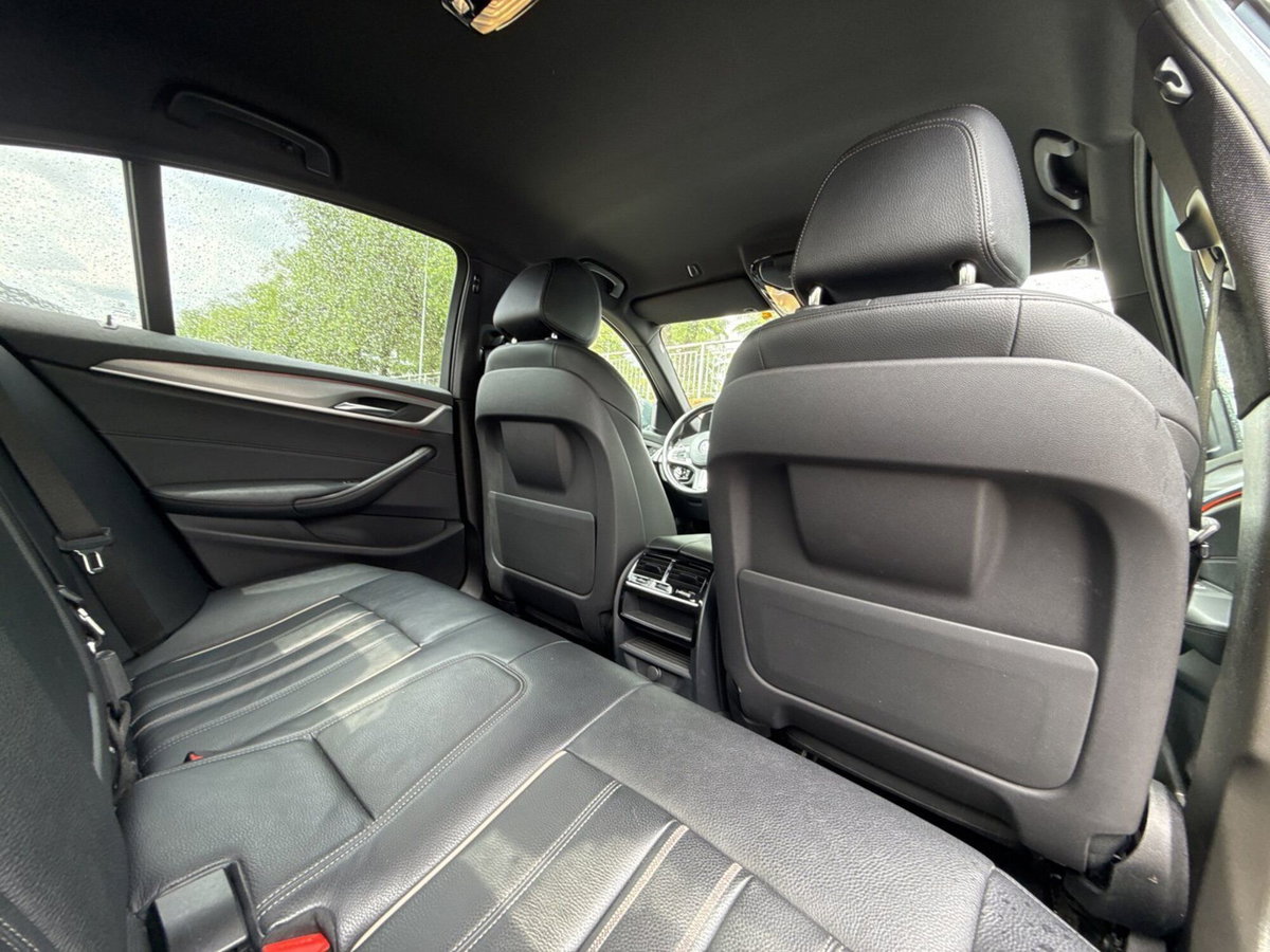 BMW Serie 5 530d xDrive Msport (12)