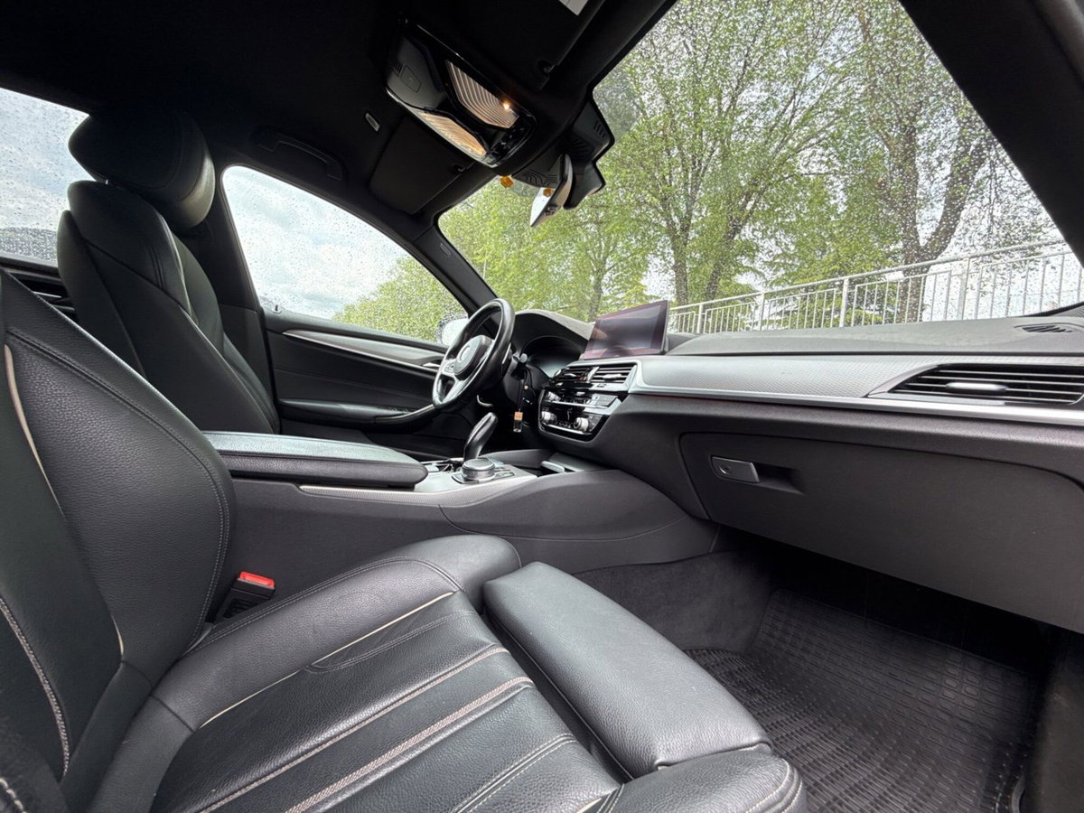 BMW Serie 5 530d xDrive Msport (13)