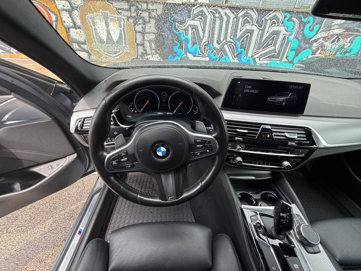 BMW Serie 5 530d xDrive Msport (19)
