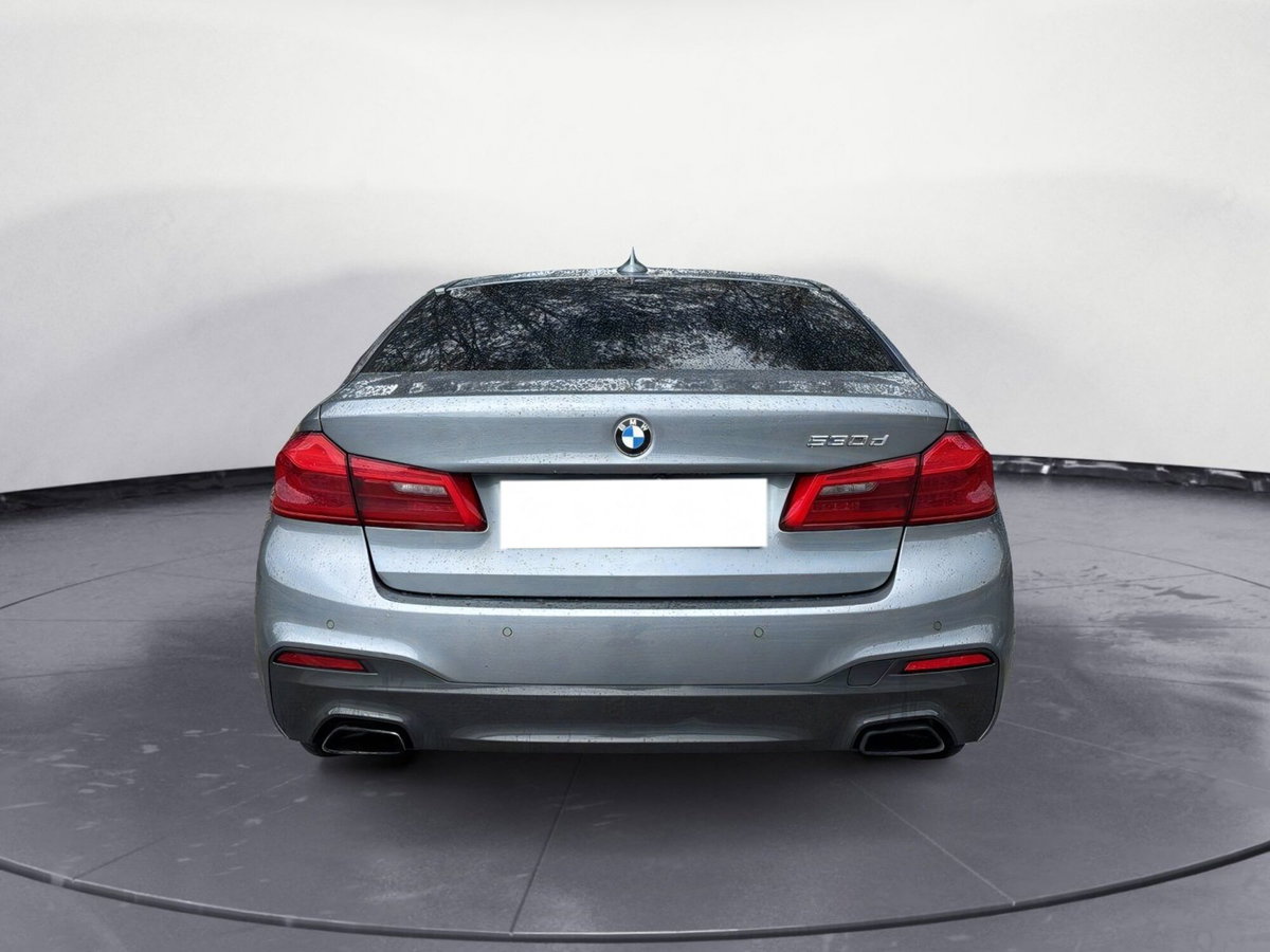 BMW Serie 5 530d xDrive Msport (4)