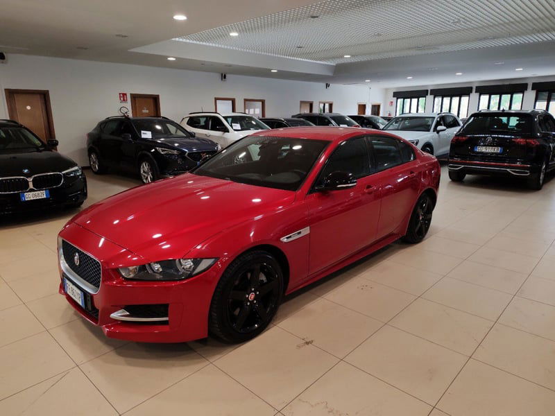 Jaguar XE 2.0 D Turbo 180 CV AWD aut. R-Sport