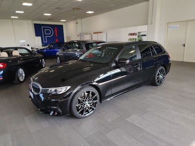 BMW Serie 3 Touring 330d  mhev 48V auto usata
