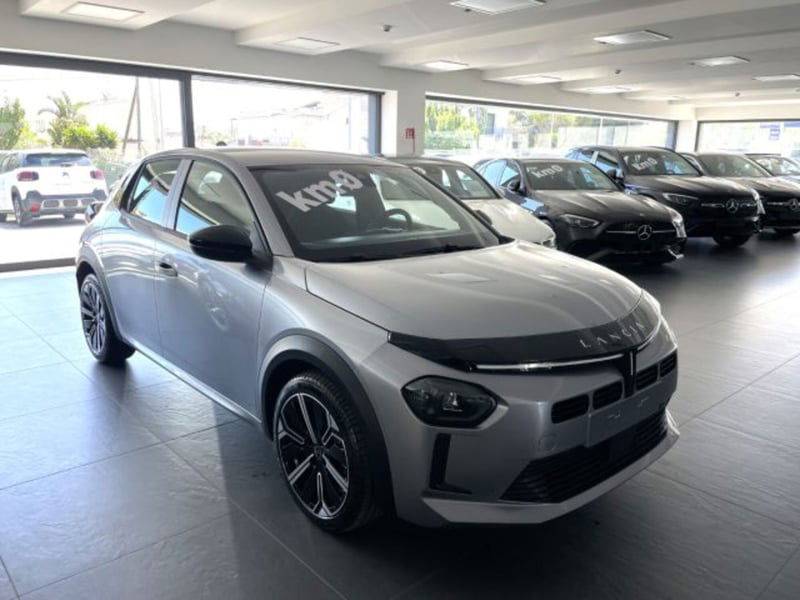 Lancia Ypsilon 1.2 mhev Edizione Cassina e-dct