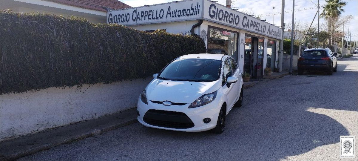 Ford Fiesta 1.4 5p. Bz.- GPL Titanium (2)