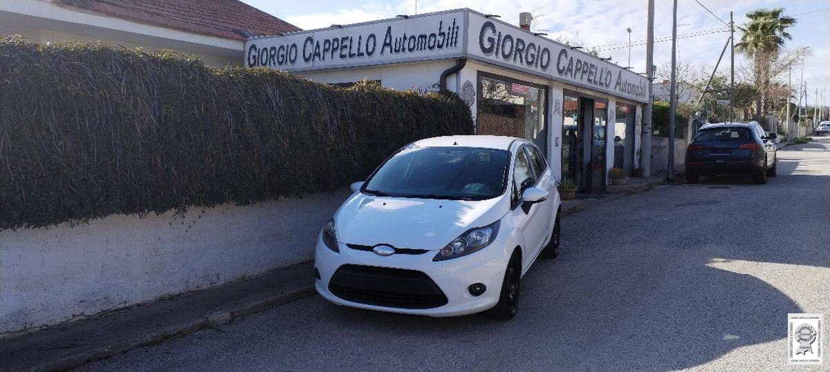 Ford Fiesta 1.4 5p. Bz.- GPL Titanium (3)