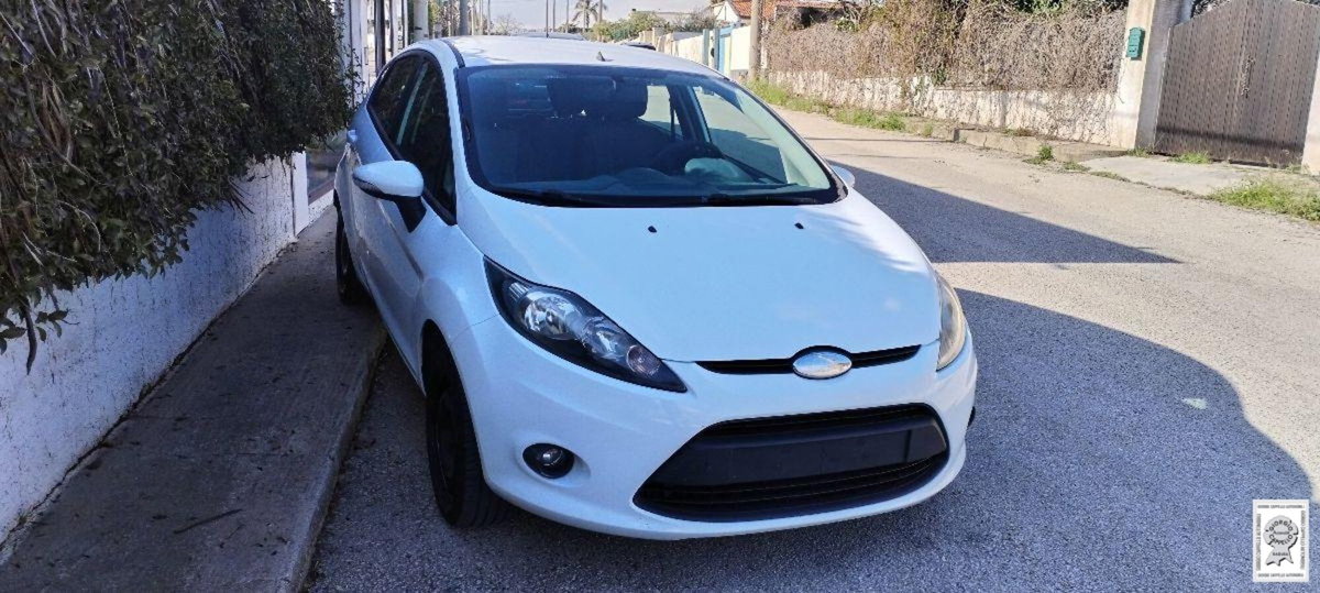 Ford Fiesta 1.4 5p. Bz.- GPL Titanium (4)