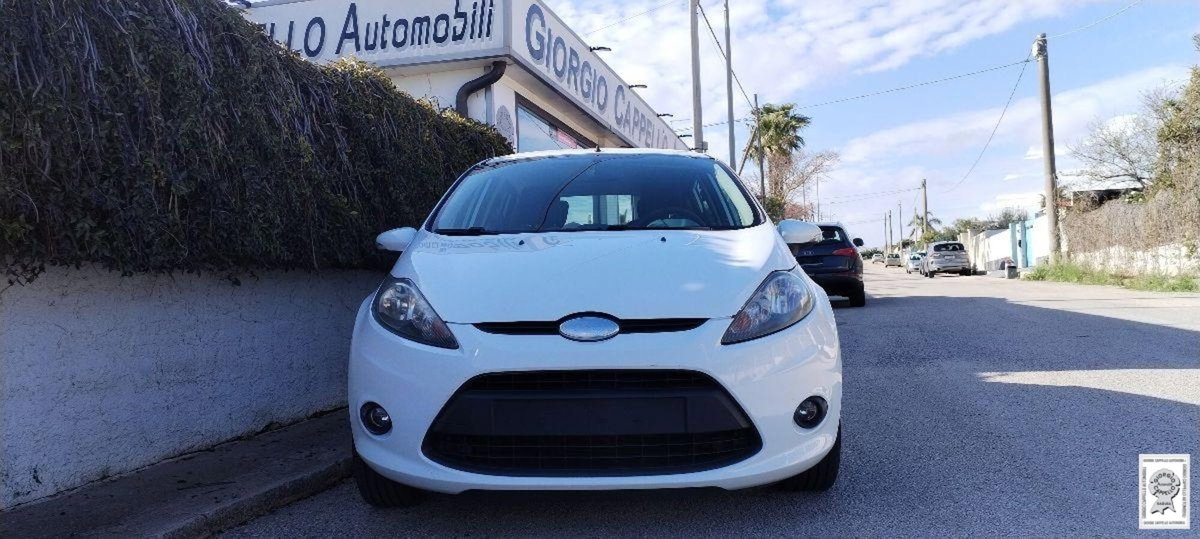 Ford Fiesta 1.4 5p. Bz.- GPL Titanium (5)
