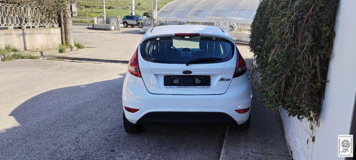 Ford Fiesta 1.4 5p. Bz.- GPL Titanium (9)