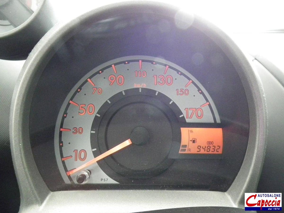 Citroen C1 1.0 3 porte (9)