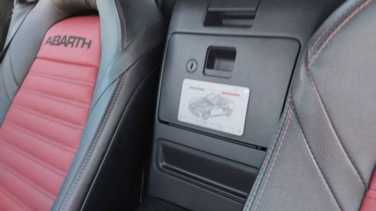 Fiat 124 spider 124 spider 1.4 MultiAir (18)