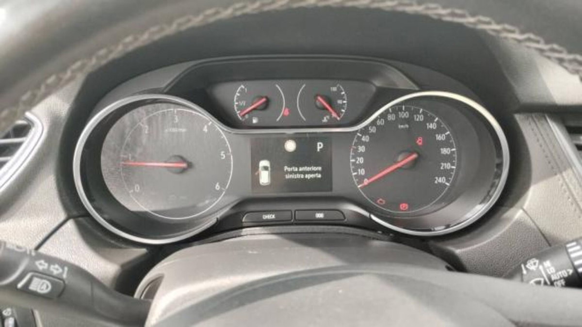 Opel Grandland X 1.5 diesel Ecotec Start&Stop Ultimate (12)