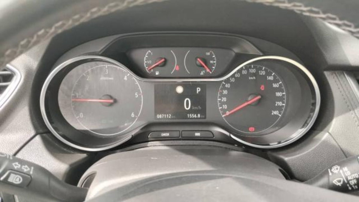 Opel Grandland X 1.5 diesel Ecotec Start&Stop Ultimate (15)