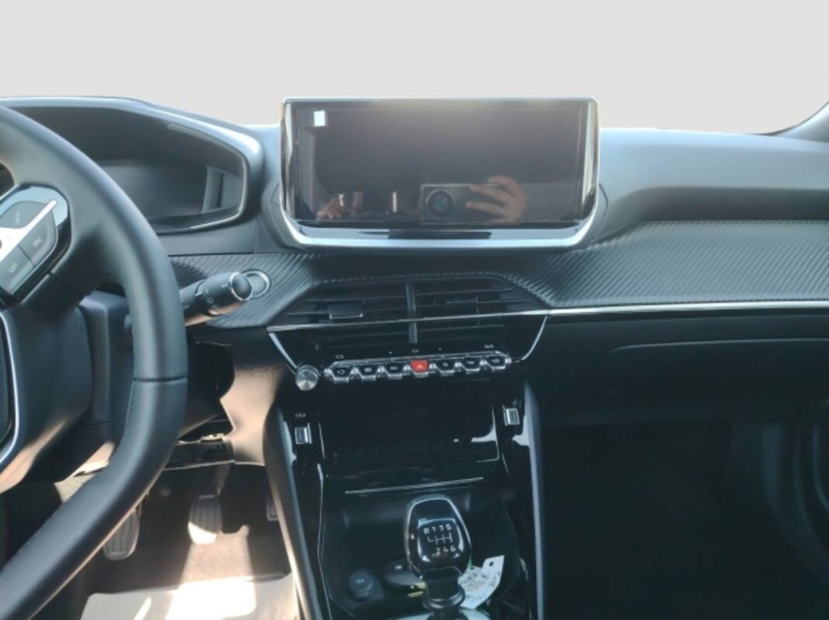 Peugeot 2008 1.2 puretech Allure s&s 100cv (15)