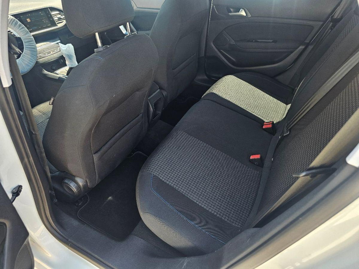 Peugeot 308 SW BlueHDi 100 S&S Active (11)