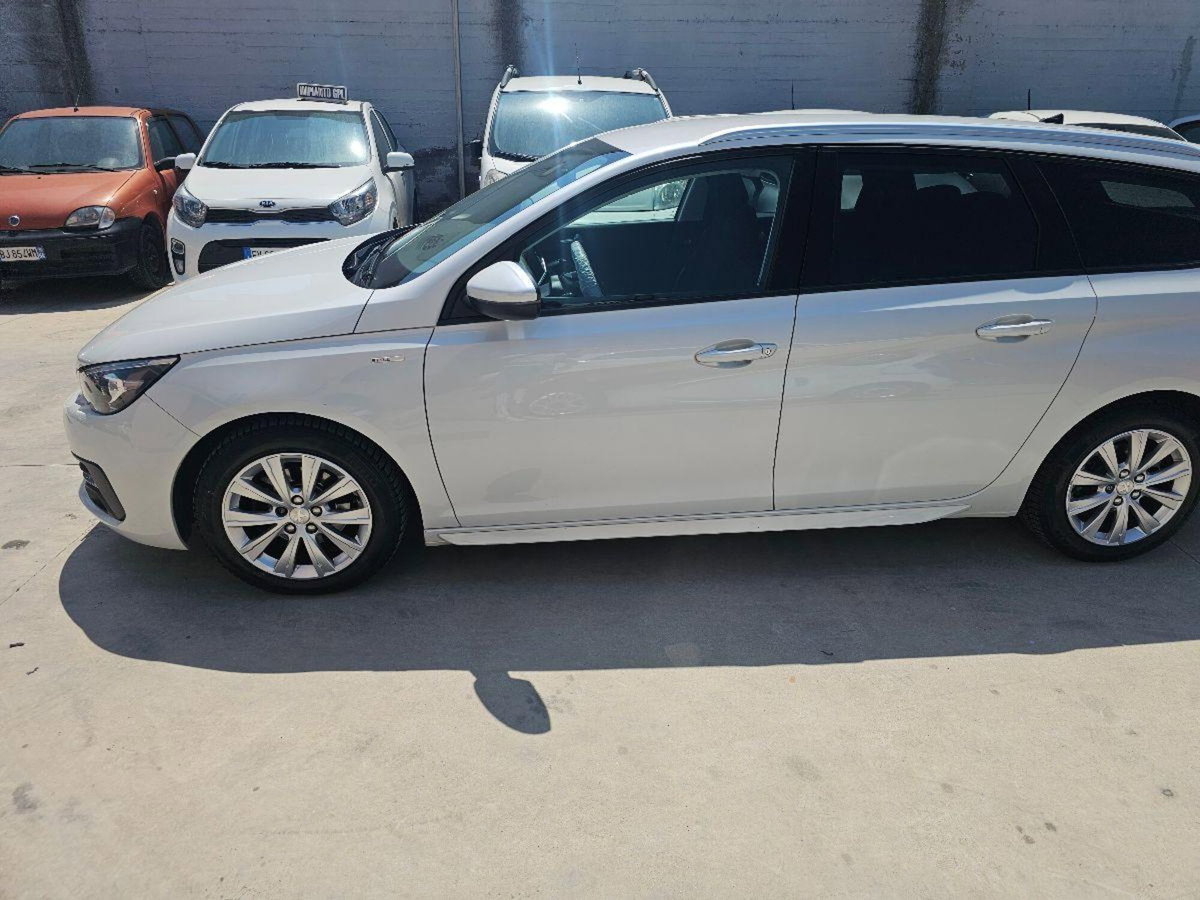 Peugeot 308 SW BlueHDi 100 S&S Active (4)