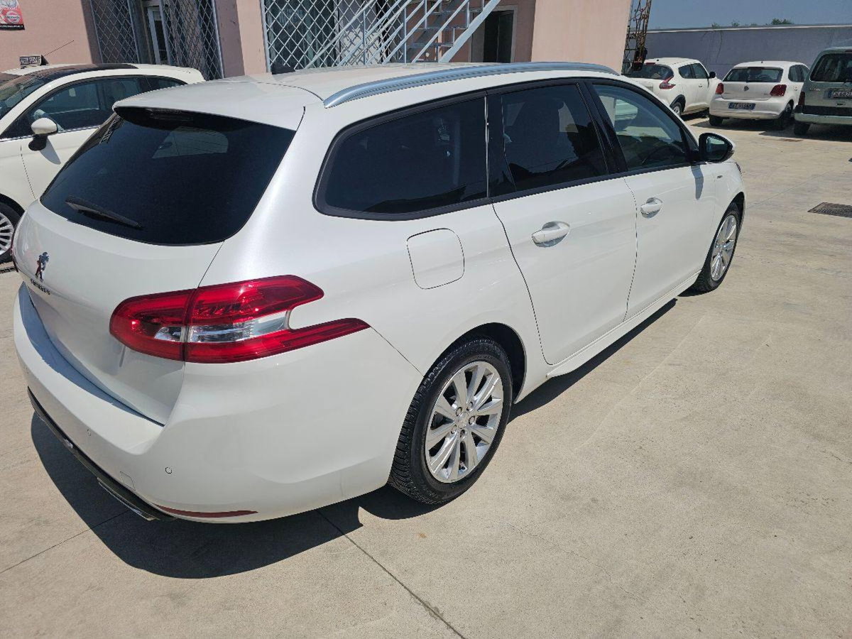 Peugeot 308 SW BlueHDi 100 S&S Active (8)