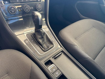 Volkswagen e-Golf 136 CV (15)
