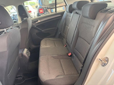 Volkswagen e-Golf 136 CV (9)