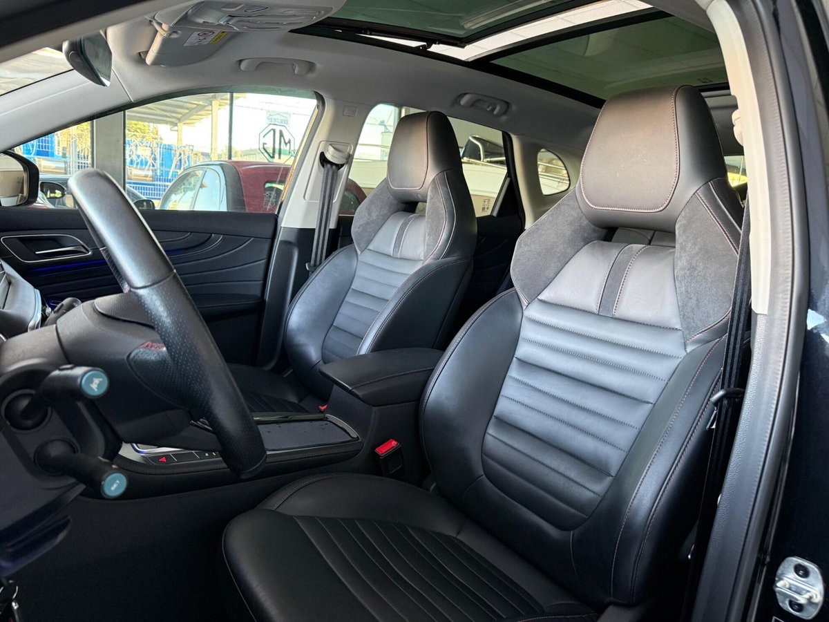 Mg EHS Plug-in Hybrid Exclusive (12)