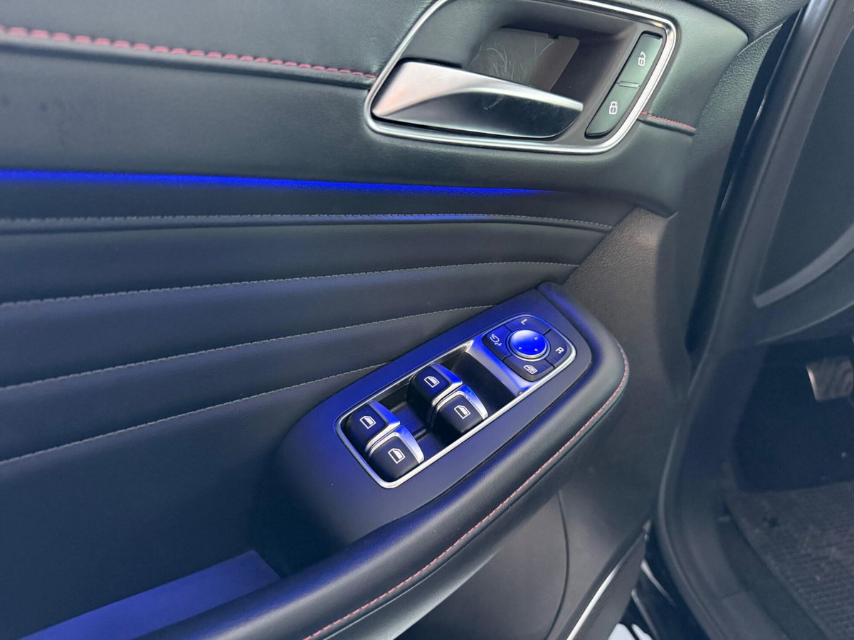 Mg EHS Plug-in Hybrid Exclusive (15)