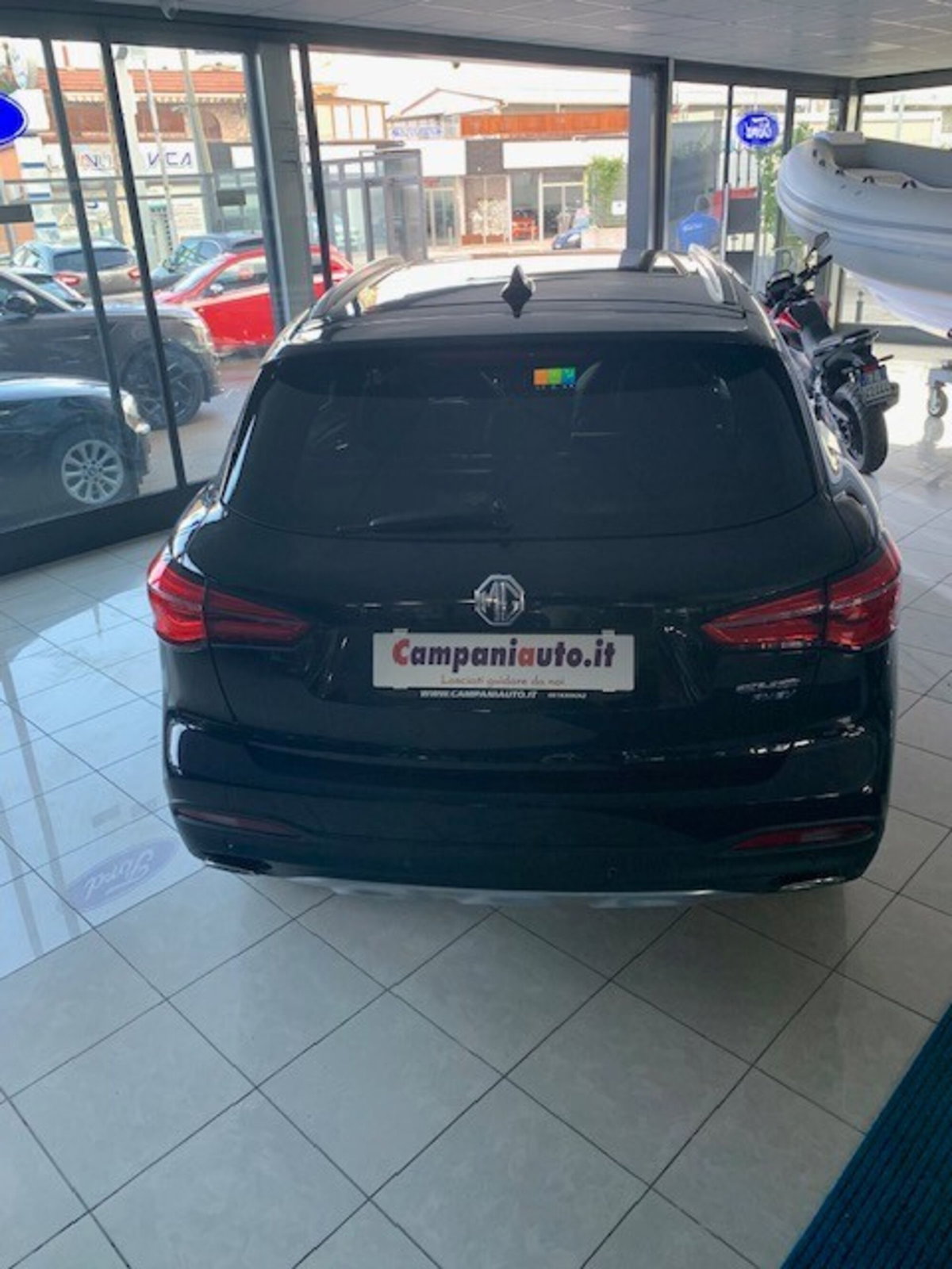 Mg EHS Plug-in Hybrid Exclusive (4)