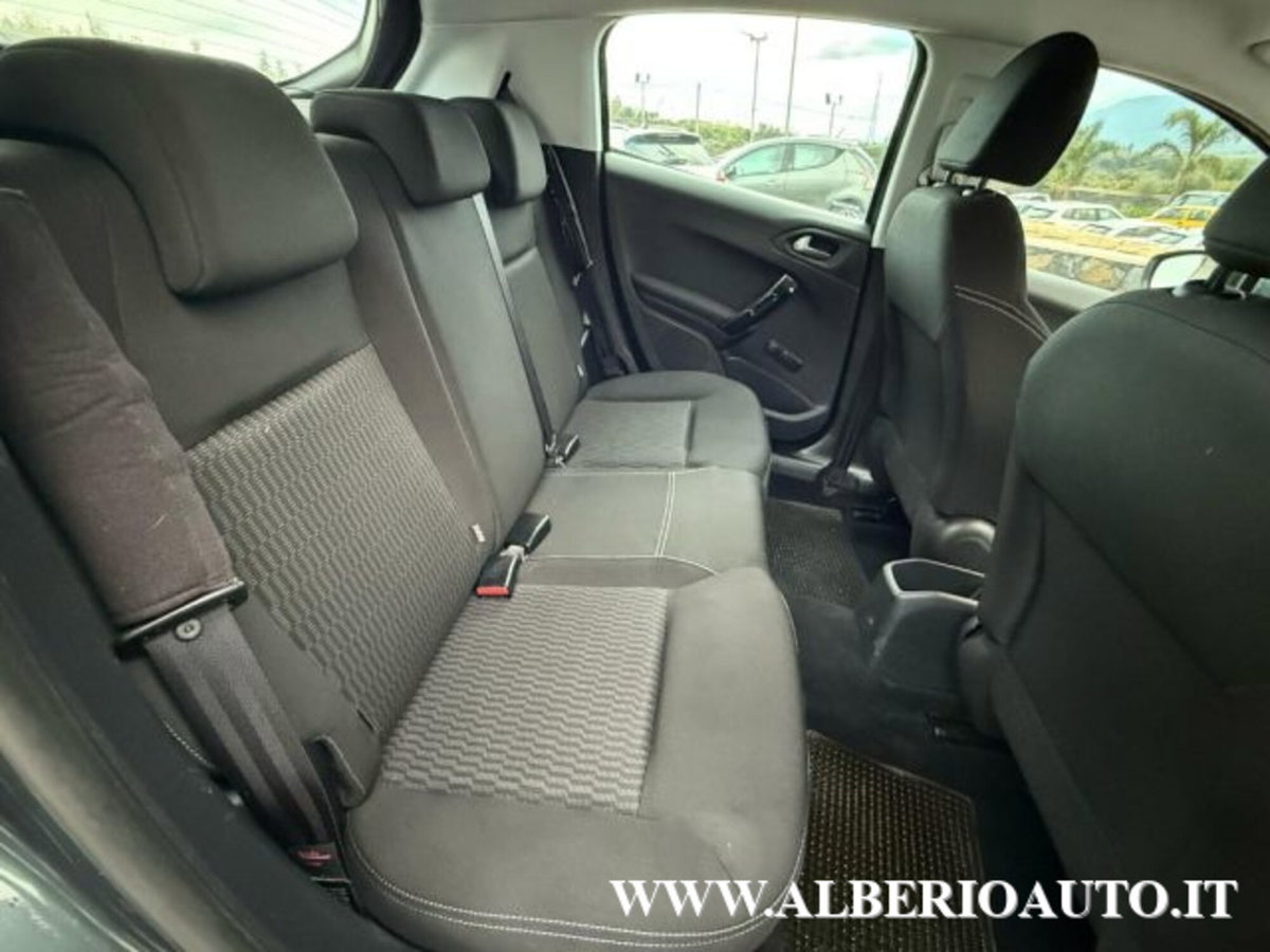 Peugeot 208 75 5 porte Allure (11)