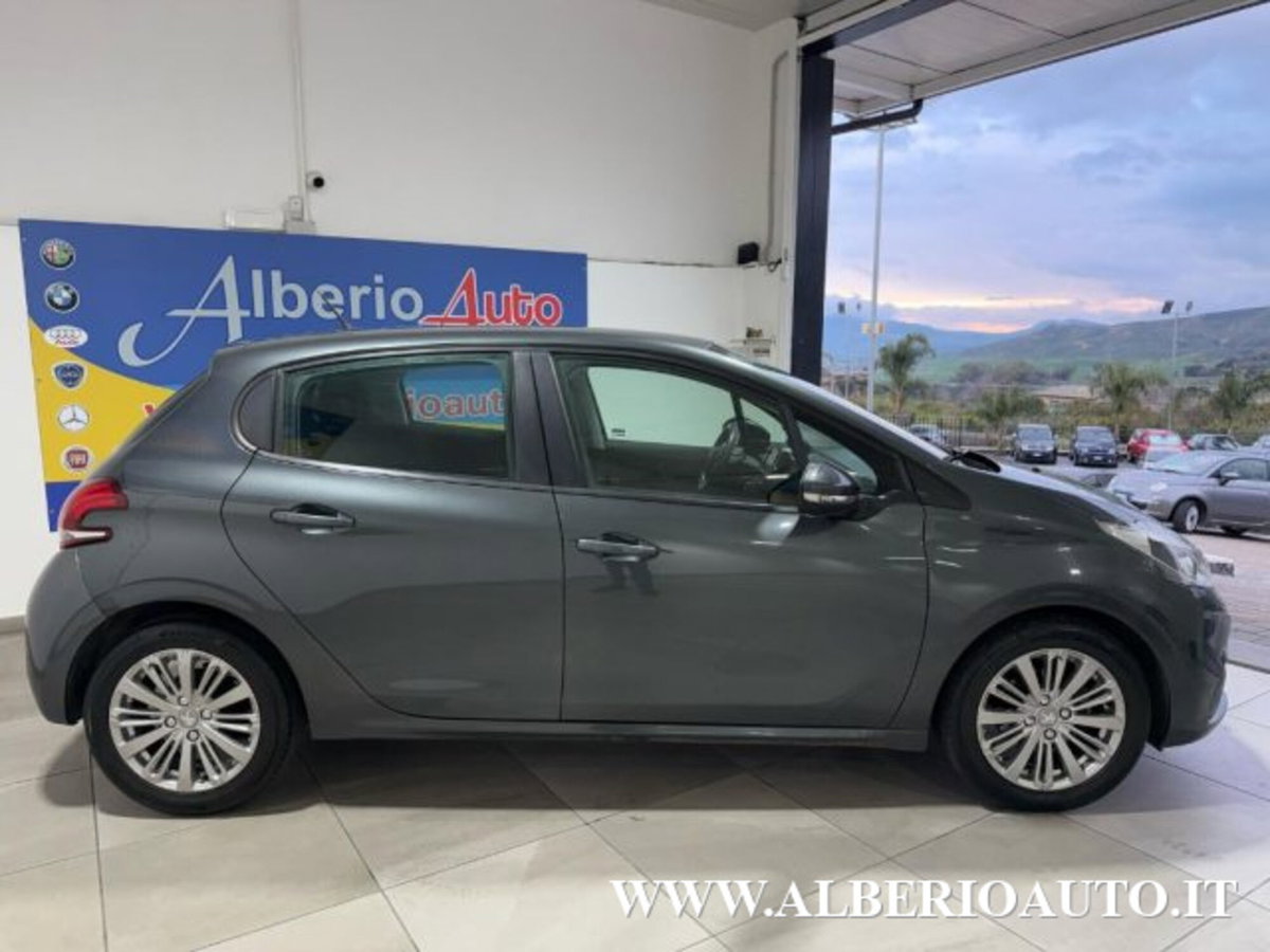 Peugeot 208 75 5 porte Allure (5)