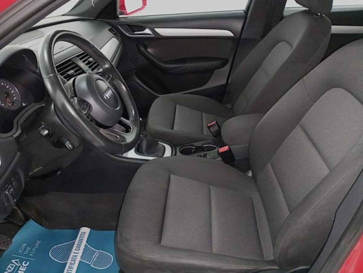Audi Q3 Sportback 2.0 tdi Business 150cv s-tronic (9)