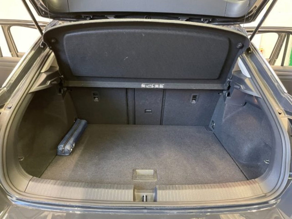 Volkswagen T-Roc 1.0 TSI R-Line (19)