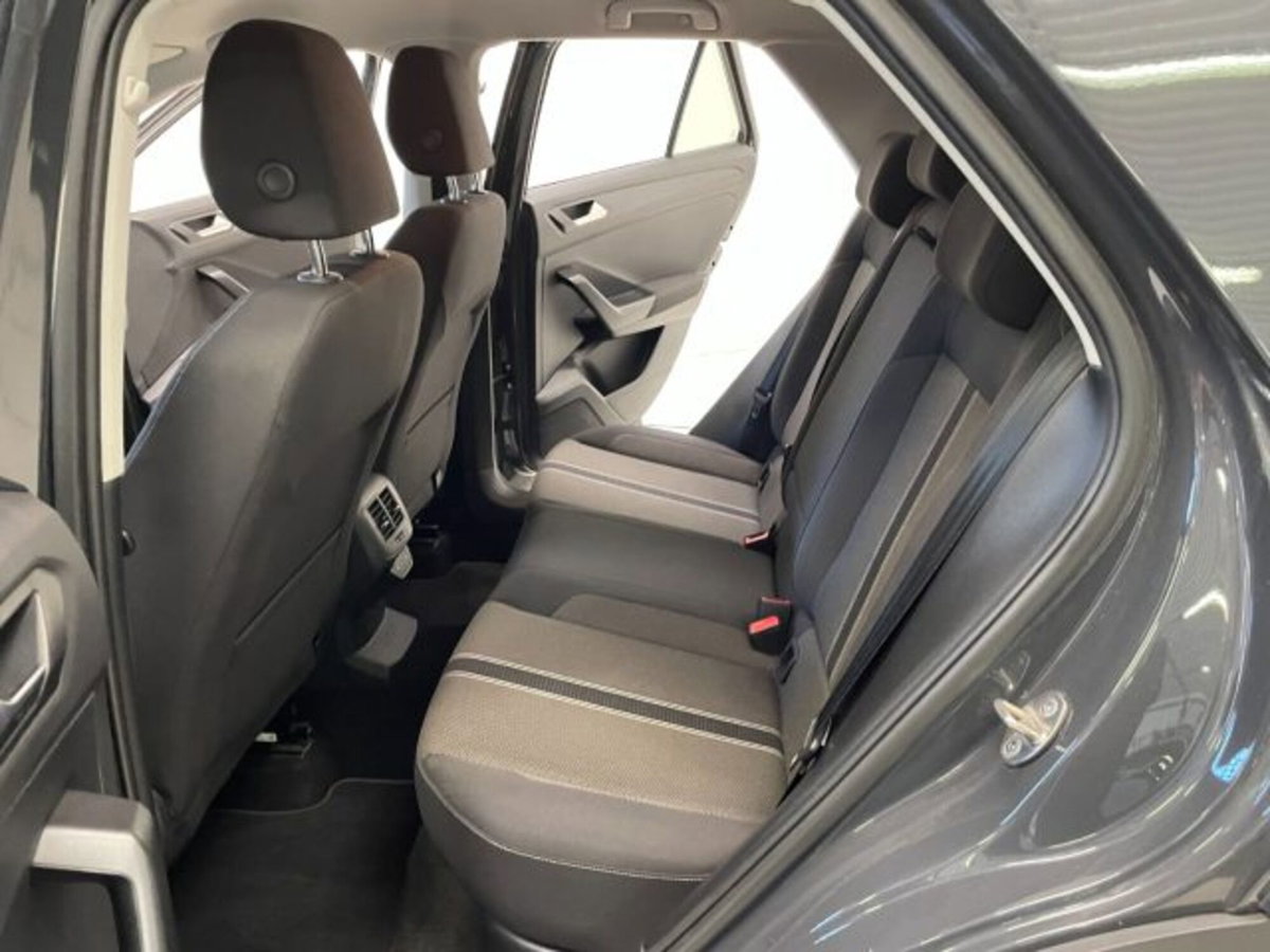 Volkswagen T-Roc 1.0 TSI R-Line (7)