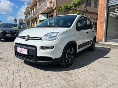 Fiat Panda 1.0 FireFly S&S Hybrid City Life usata
