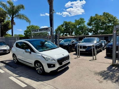 Peugeot 3008 1.6 HDi 115CV Allure usata