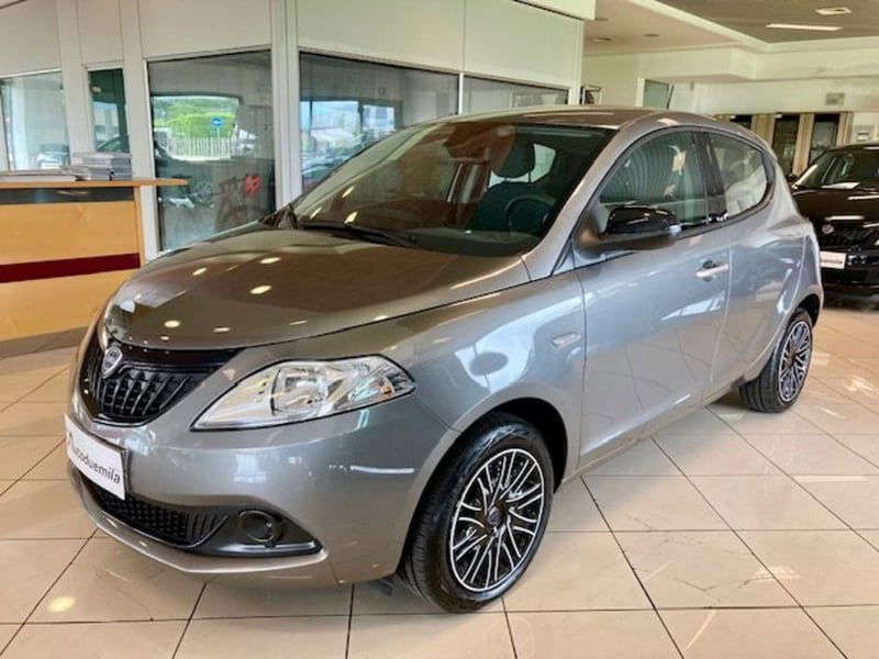 Lancia Ypsilon 1.0 FireFly 5 porte S&S Hybrid Gold Plus
