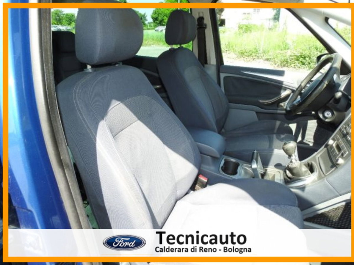 Ford S-Max 2.0 TDCi 140CV Titanium (10)
