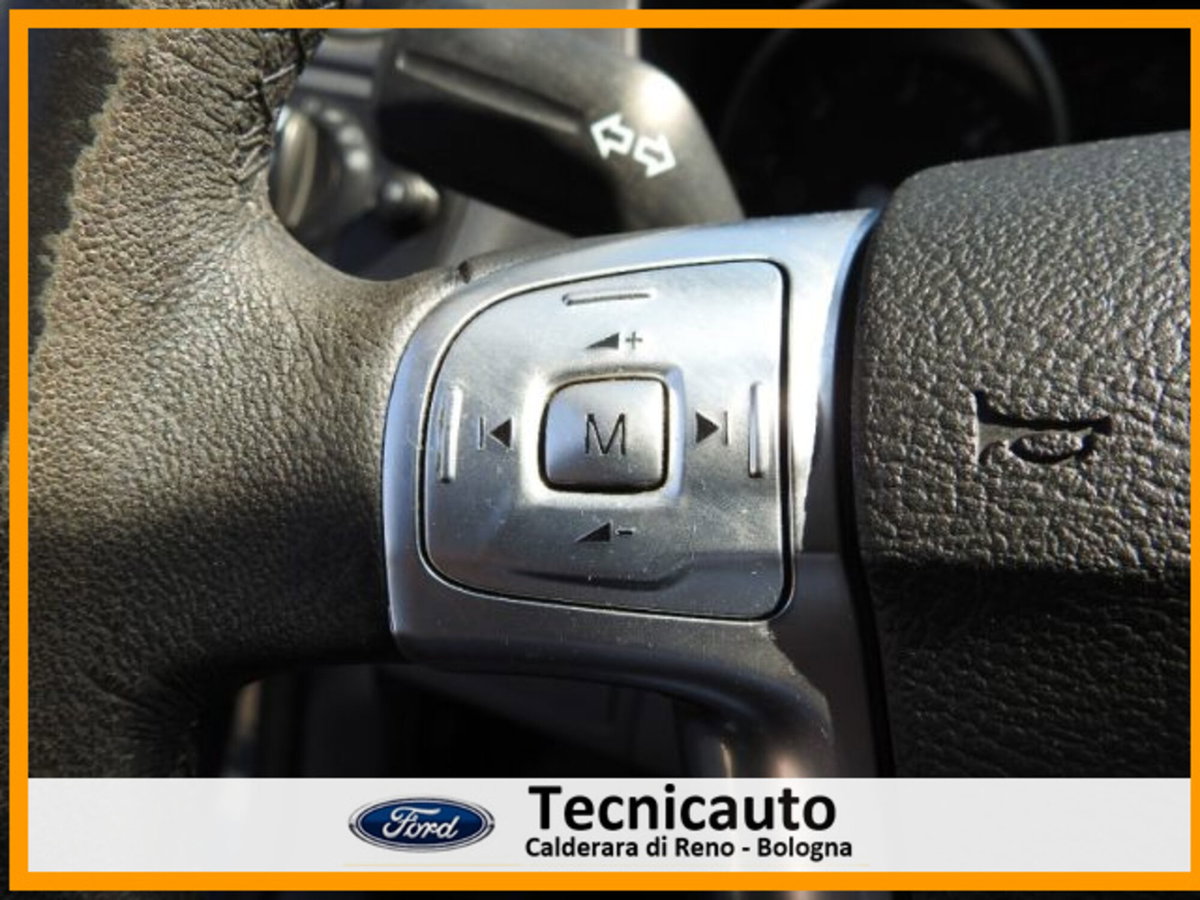 Ford S-Max 2.0 TDCi 140CV Titanium (14)